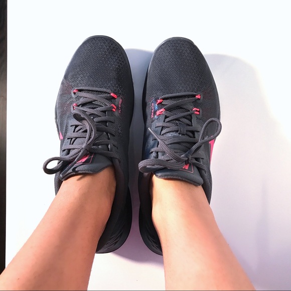 NIKE S/11 - Grey/Neon Pink Sneakers 👟💓 - Picture 2 of 8